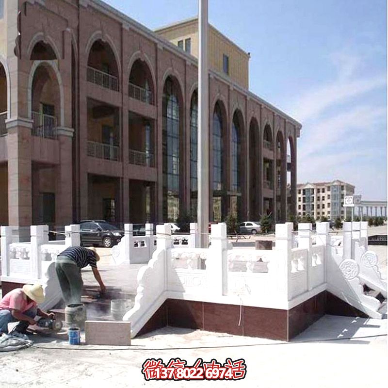 高雅華麗的漢白玉雕塑升旗臺，為你的飛機場增添華麗色彩