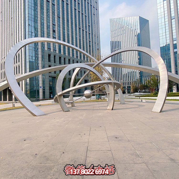 不銹鋼雕塑梅花鹿，現(xiàn)代幾何園林景觀裝飾