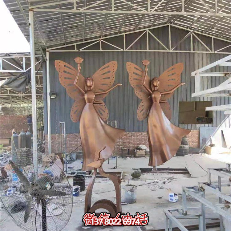 異彩紛呈的抽象銅雕藝術擺件