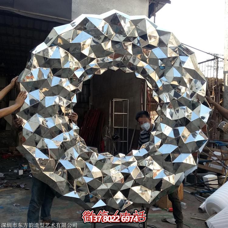 幾何圓環(huán)雕塑，給你戶(hù)外園林景觀完美面貌