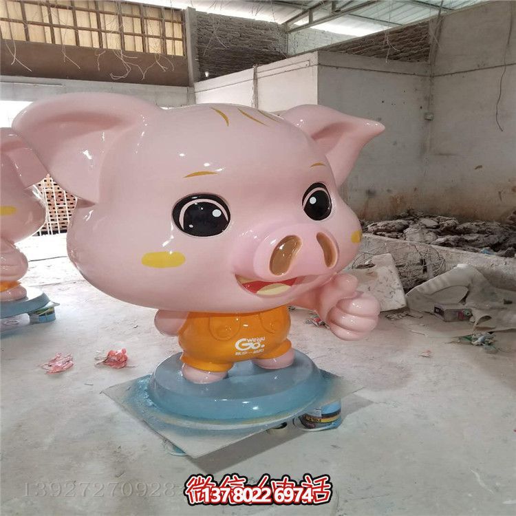 玻璃鋼豬雕塑，為您的店鋪、戶外公園增添熱鬧氣氛