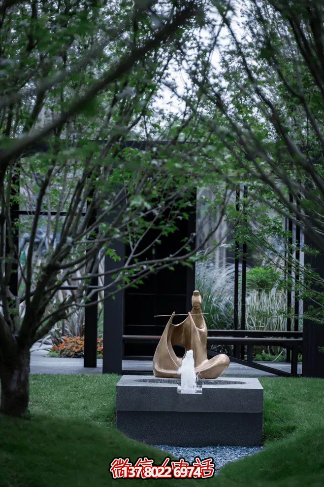 別墅庭院創(chuàng)意不銹鋼仿銅抽象吹笛子的人物雕塑 別墅庭院創(chuàng)意不銹鋼仿銅抽象吹笛子的人物雕塑