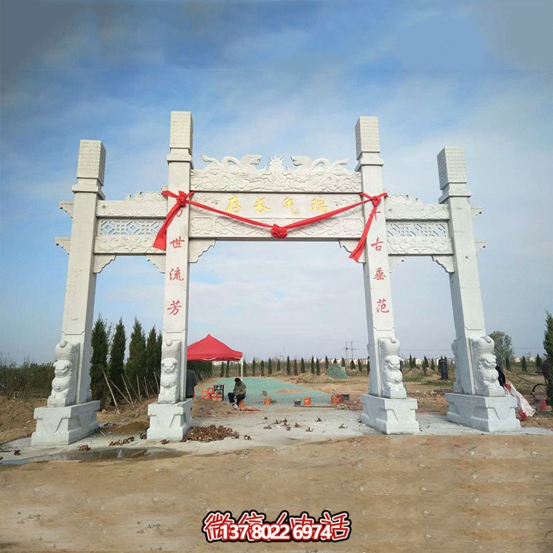 新款墓園景觀擺放三門(mén)石柱牌樓 新款墓園景觀擺放三門(mén)石柱牌樓