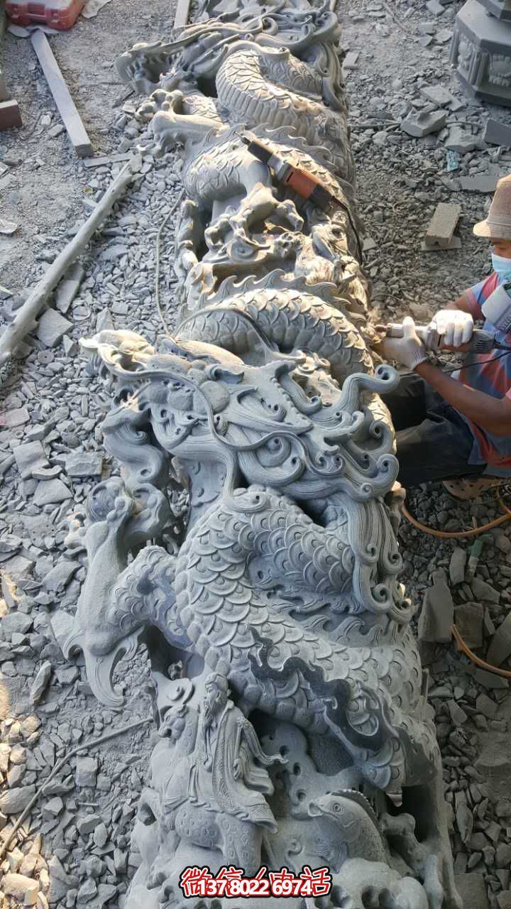 石雕盤(pán)龍柱雕刻 石雕盤(pán)龍柱雕刻